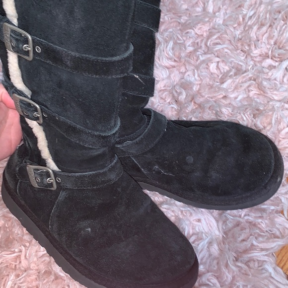 UGG Black Kids Boots with Buckle Detail - Picture 1 of 7